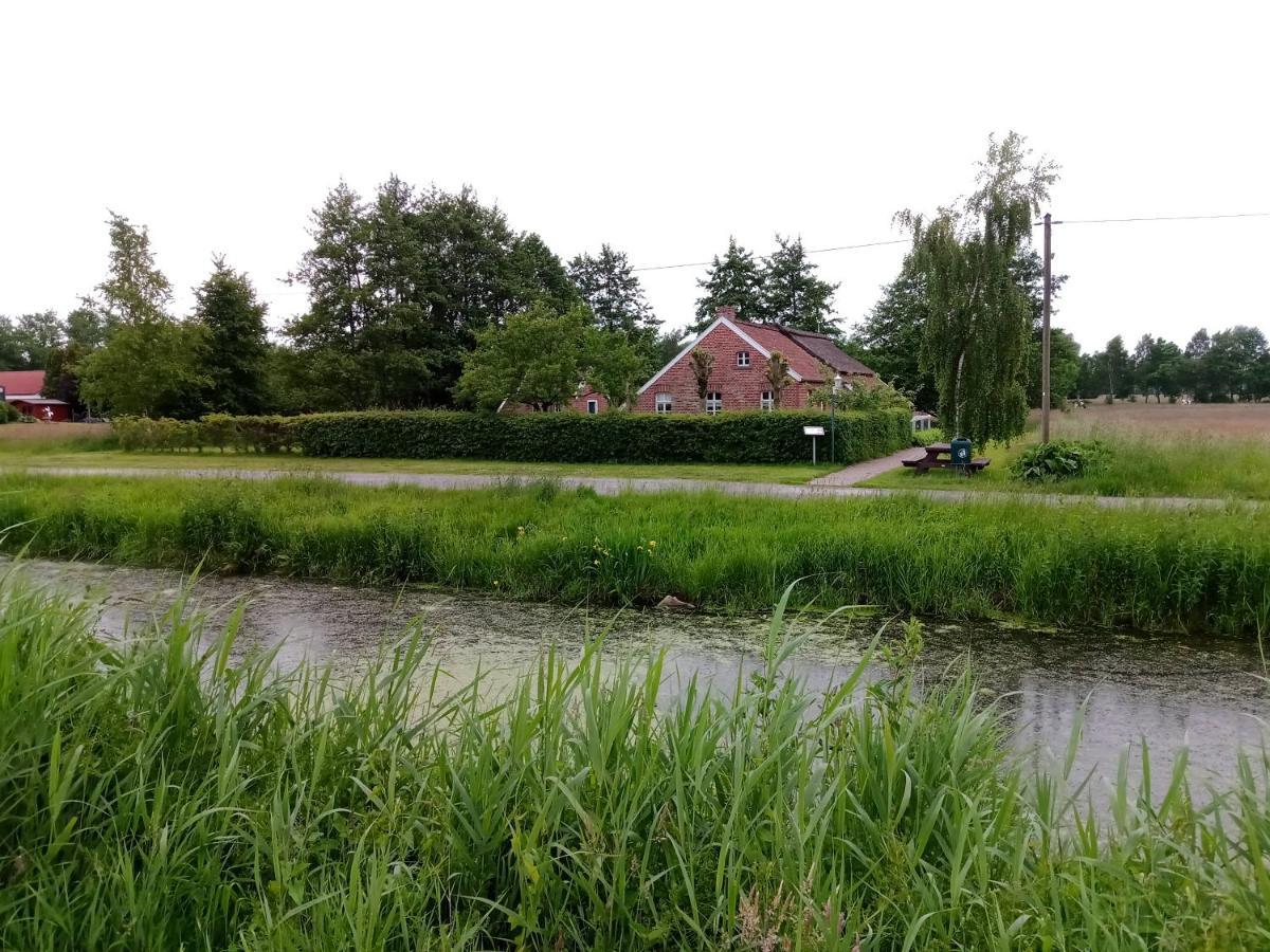 Fewo Unner'D Kastanje Moormerland ภายนอก รูปภาพ